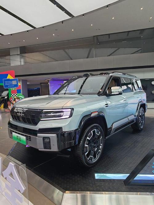 佛山78比亚迪方程豹硬派越野的爆款，英菲尼迪35周年与你共成长